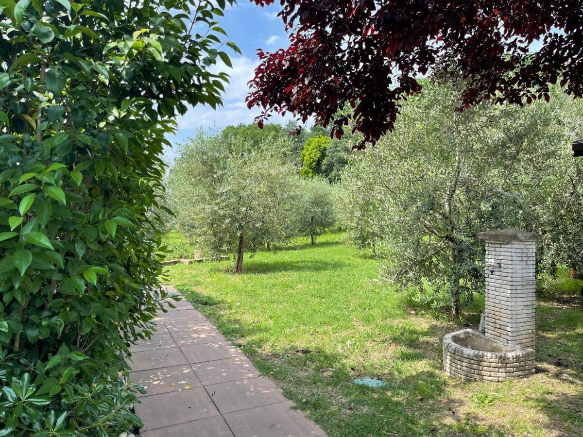 Agriturismo Monteroseo Bedizzole Exteriör bild